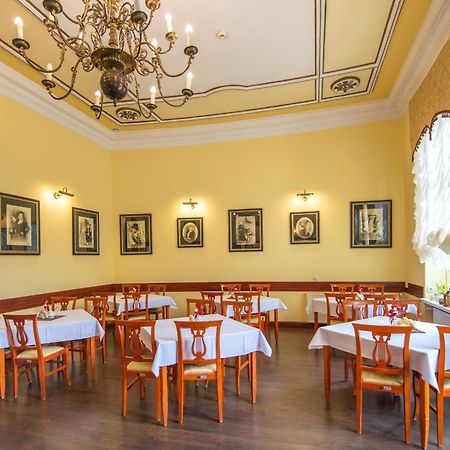 Zdroj Wojciech Aparthotel Lądek-Zdrój Buitenkant foto