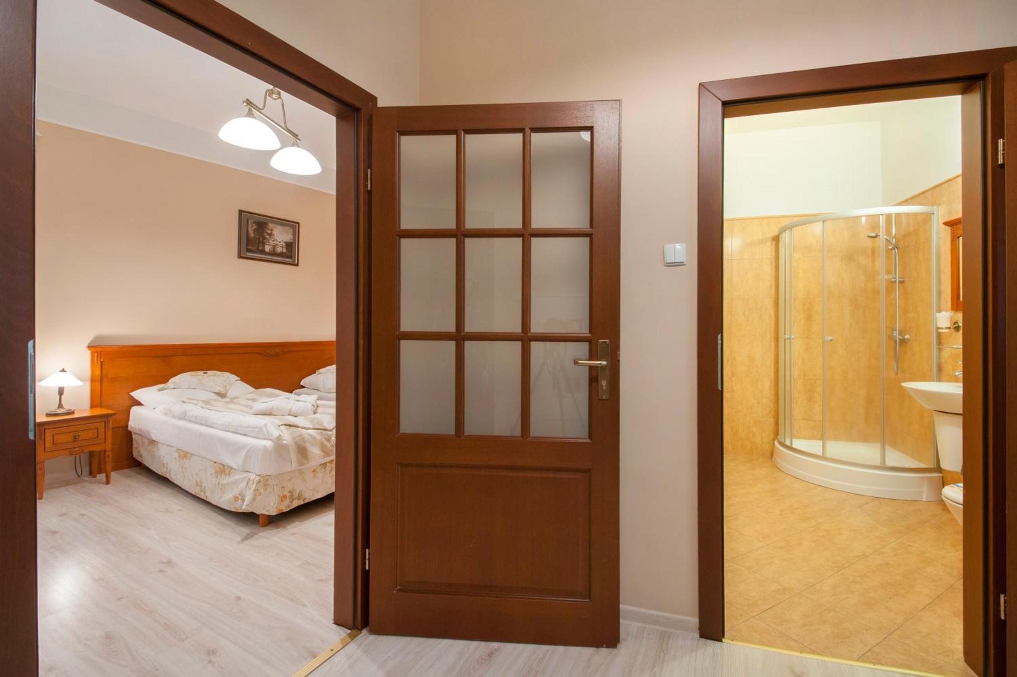 Zdroj Wojciech Aparthotel Lądek-Zdrój Buitenkant foto