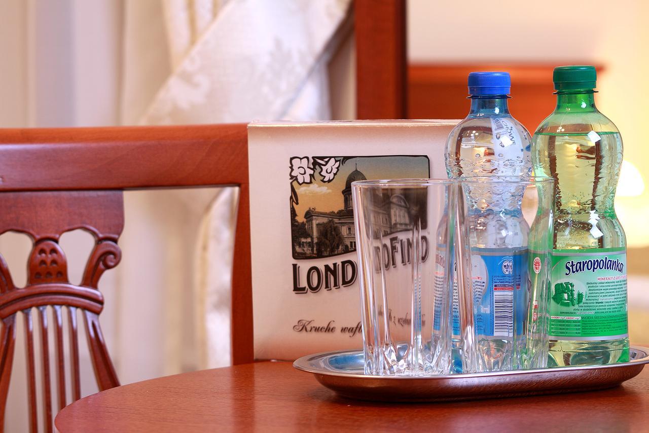 Zdroj Wojciech Aparthotel Lądek-Zdrój Buitenkant foto