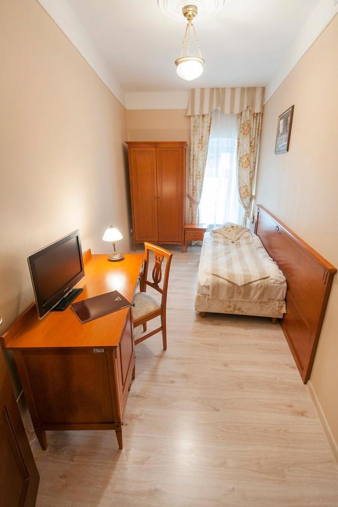 Zdroj Wojciech Aparthotel Lądek-Zdrój Buitenkant foto